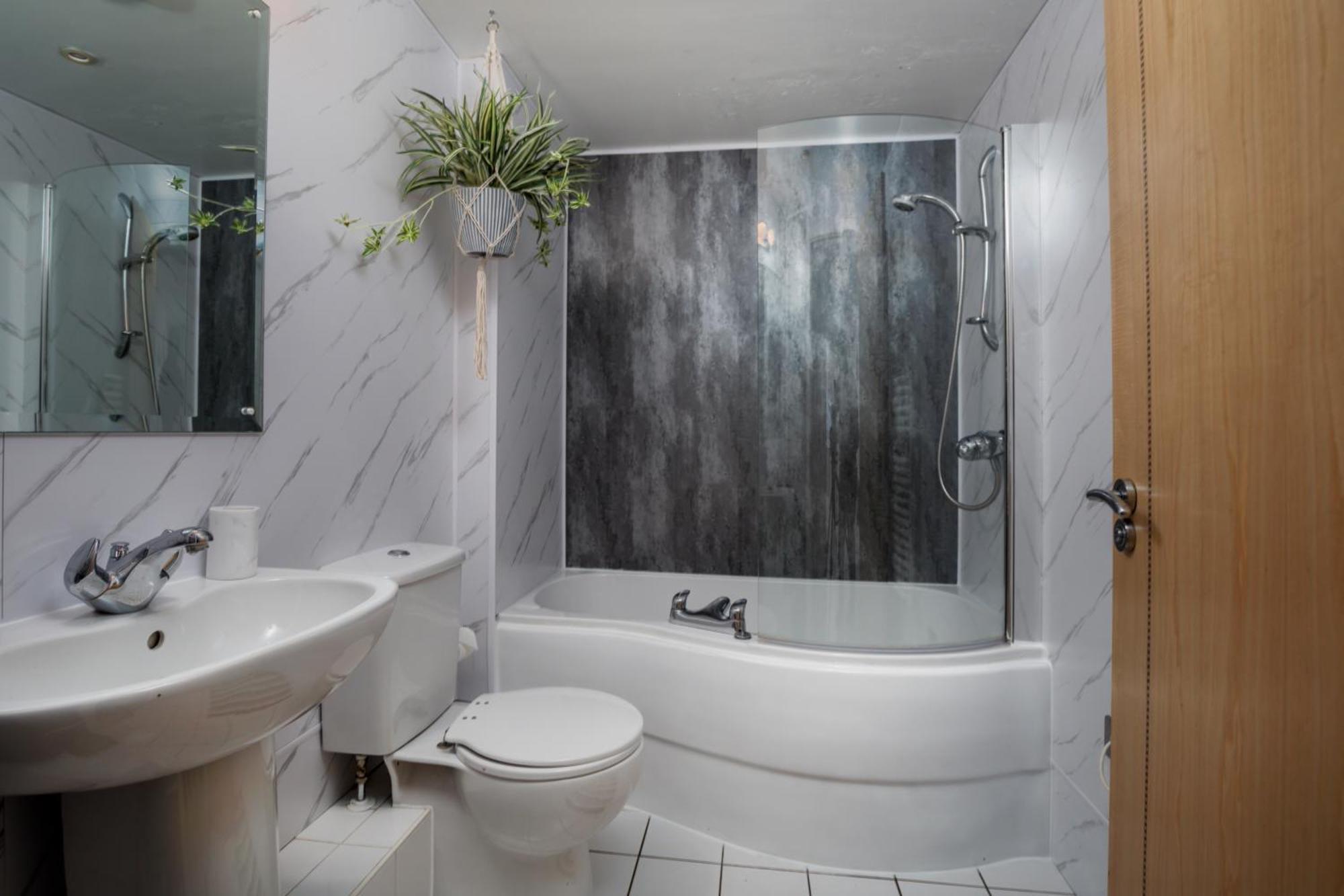 Large Central Penthouse In Leeds Leeds  Buitenkant foto