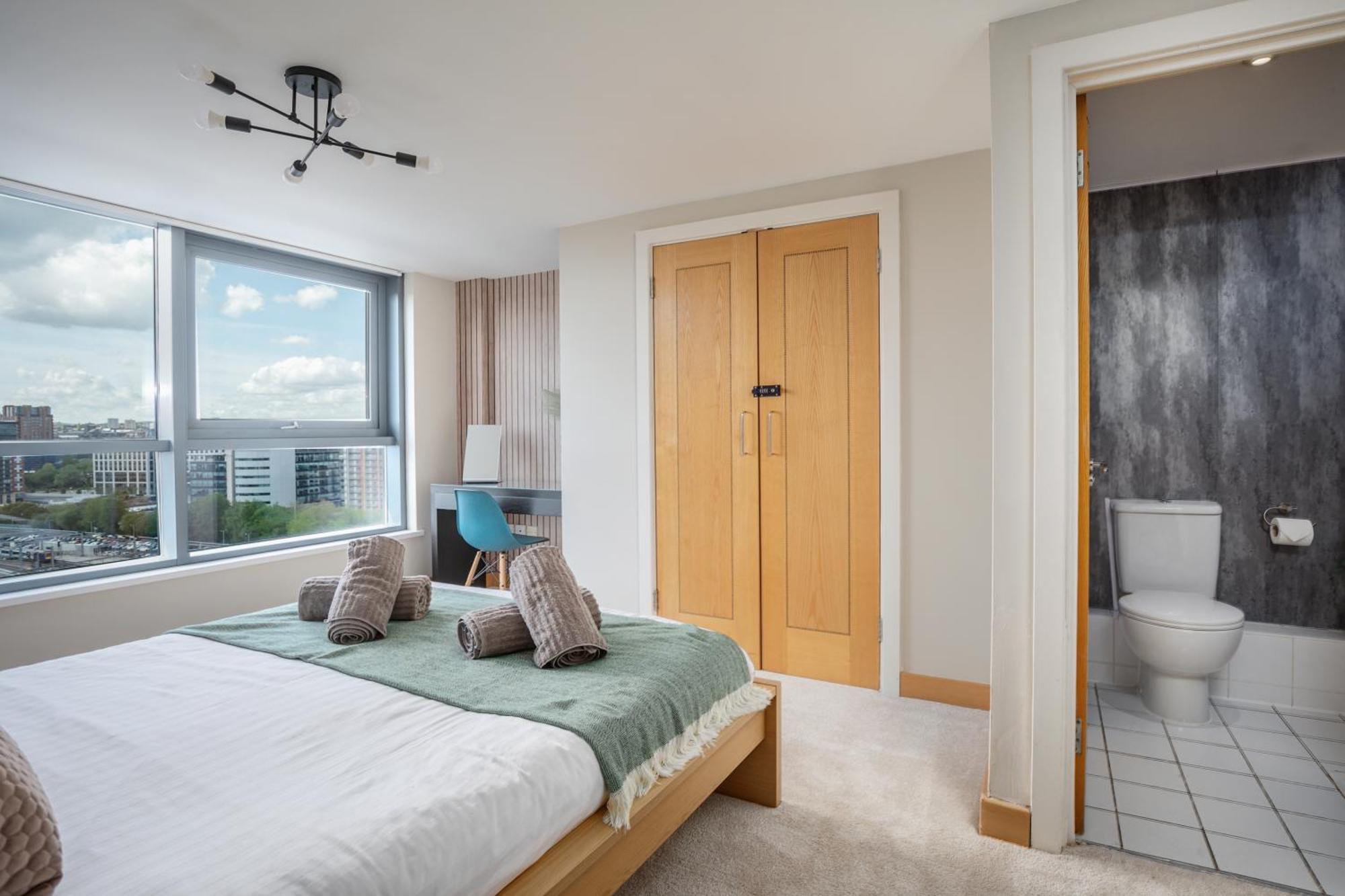 Large Central Penthouse In Leeds Leeds  Buitenkant foto